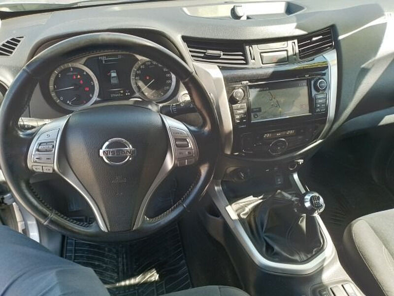 Nissan Navara NP300 N-Connecta Double Cab 4x4