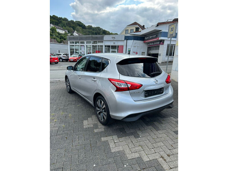 Nissan Pulsar Acenta