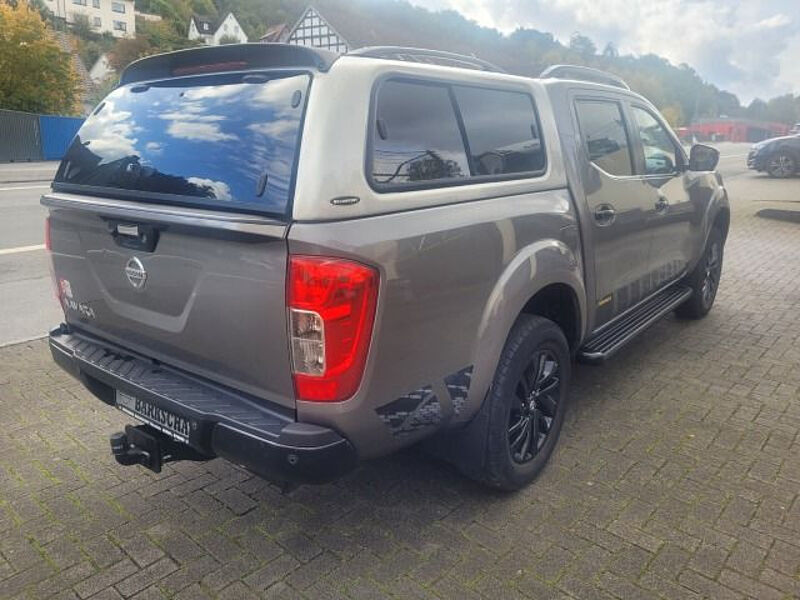 Nissan Navara NP300 N-Guard Double Cab 4x4