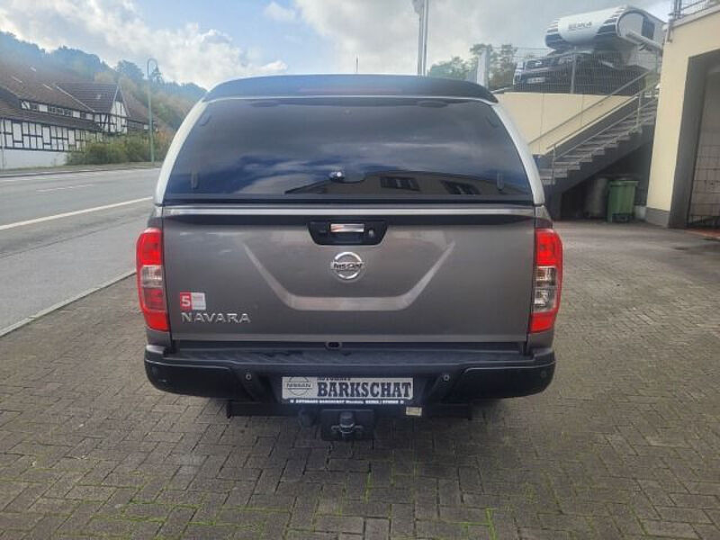 Nissan Navara NP300 N-Guard Double Cab 4x4